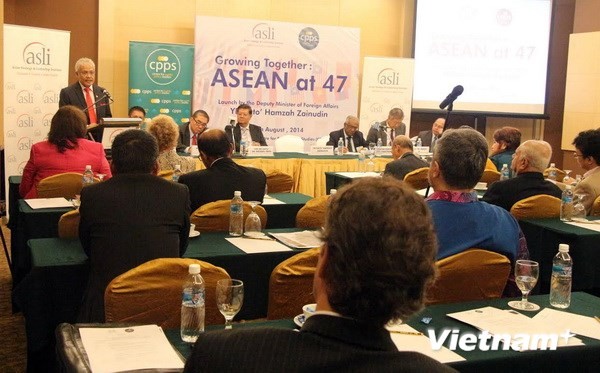 Vietnam attends ASEAN forum in KL - ảnh 1